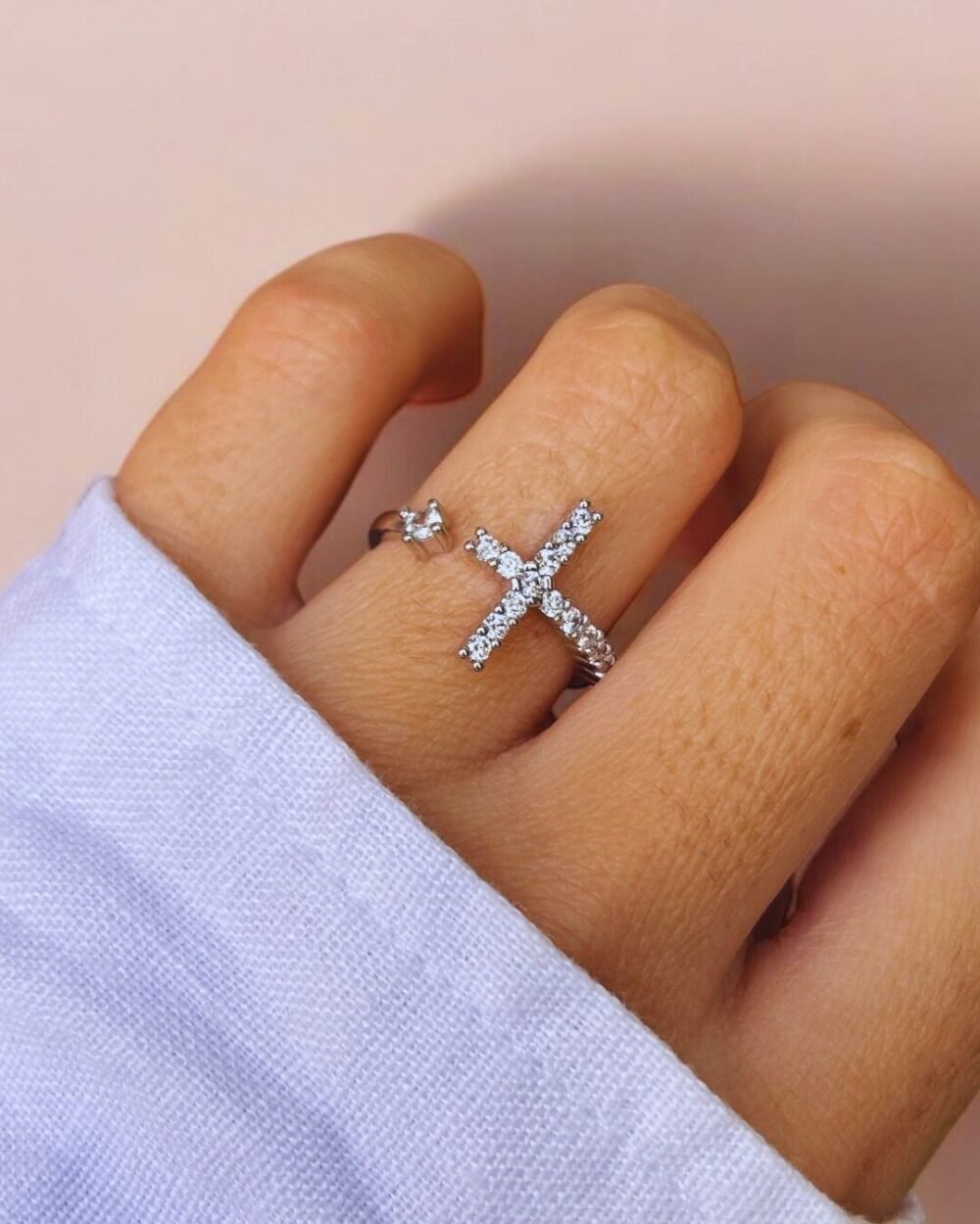 ANILLO CRUZ REGULABLE